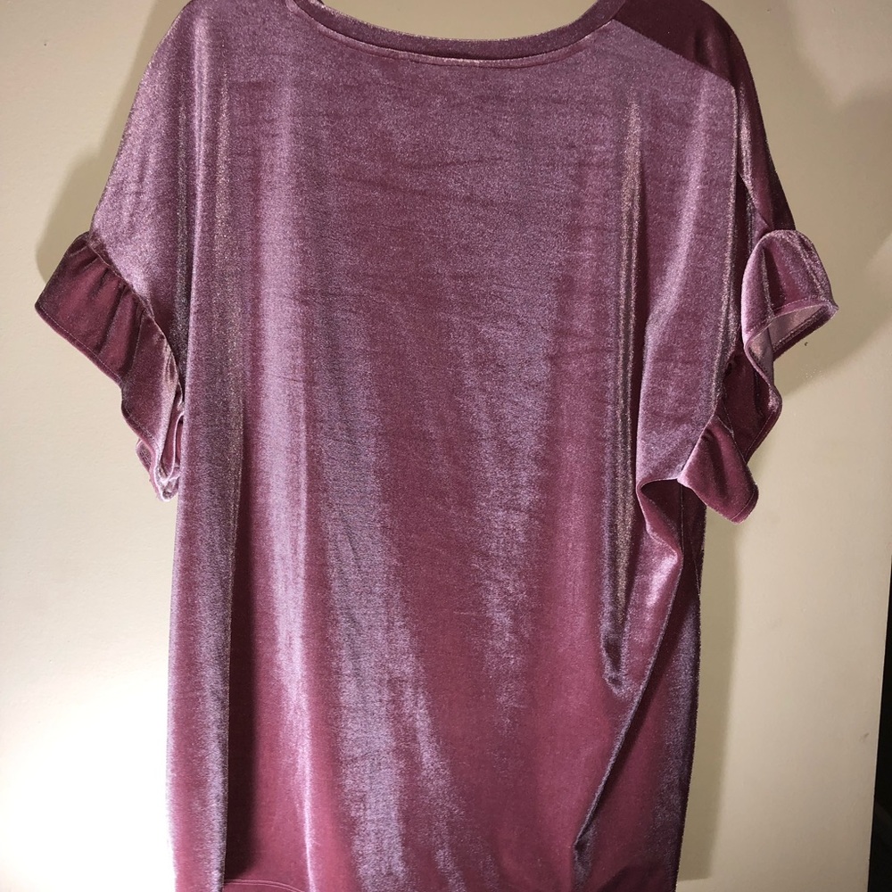 Velvety pink top